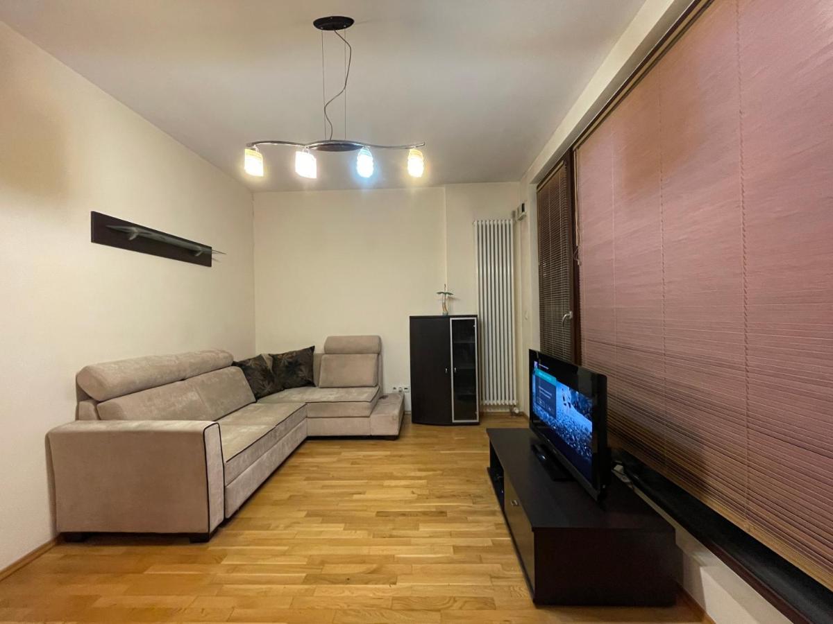 Triton Park Apartaments Varsovia Exterior foto